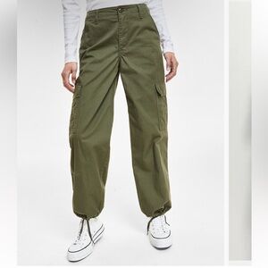 Levi’s ‘94 baggy Olive Green Cargo Pants